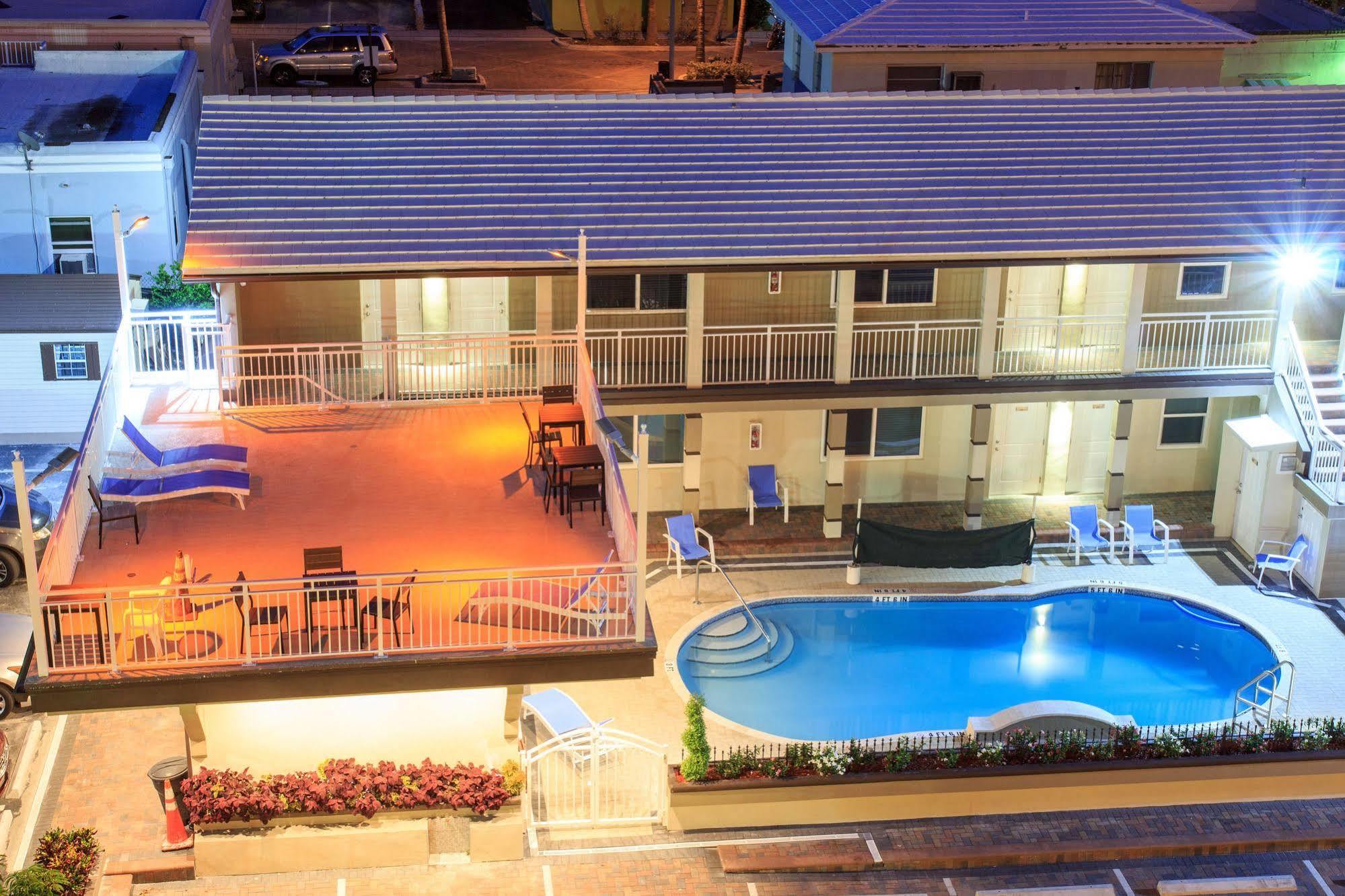 Caribbean Resort Suites Hollywood Exterior foto
