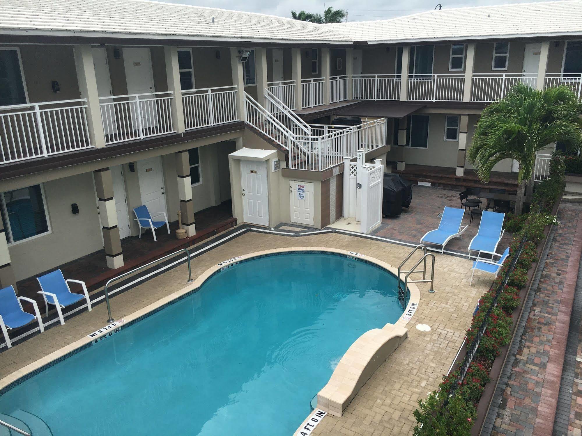 Caribbean Resort Suites Hollywood Exterior foto
