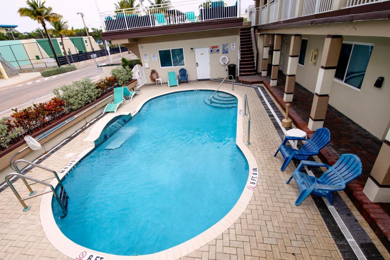 Caribbean Resort Suites Hollywood Exterior foto